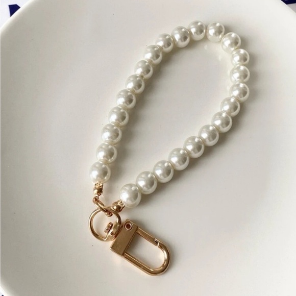 Other - Pearl Keychain